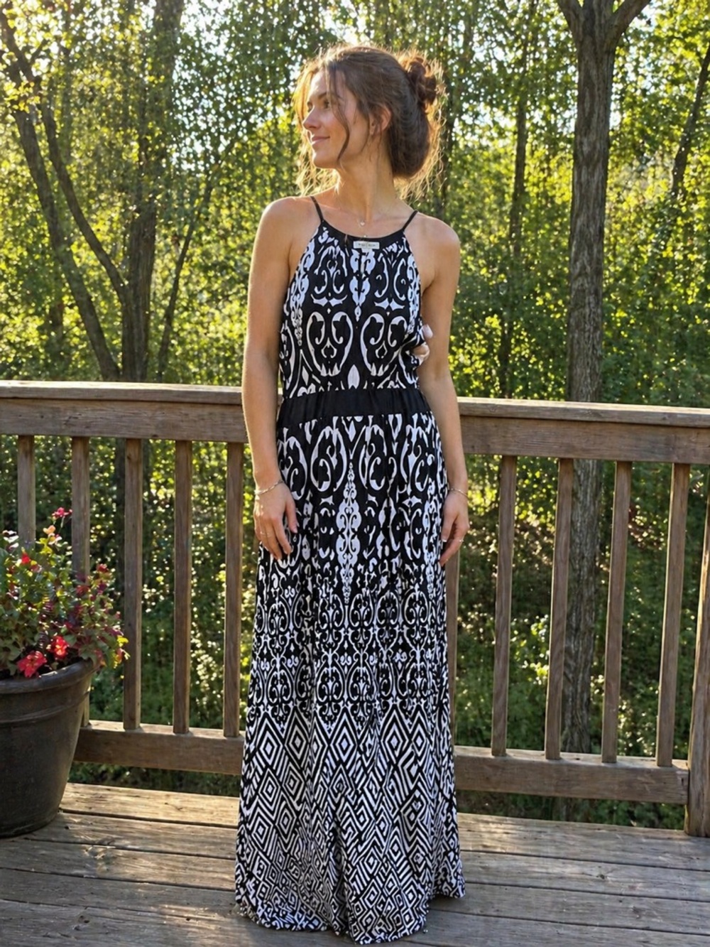 White House Black Market Black & White Maxi Dress – Size Small